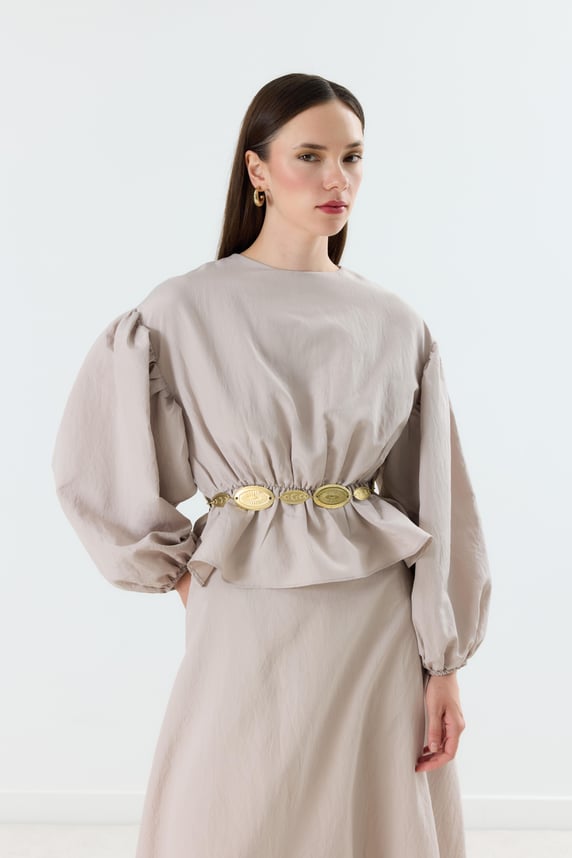 Aurea Zweiteiler mit Taillengürtel – Beige